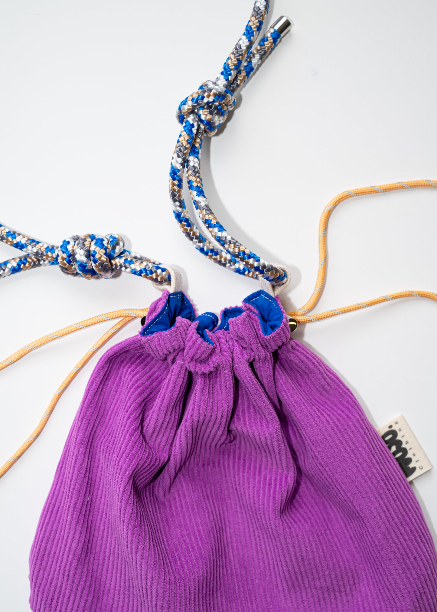 Mojo Bourse (velours côtelé violet & imperméable bleu électrique )