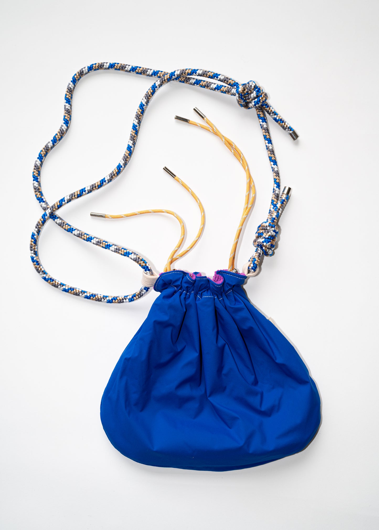 Mojo Bourse (velours côtelé violet & imperméable bleu électrique )
