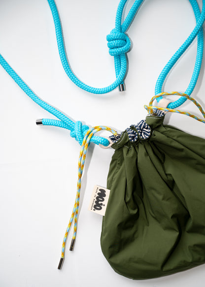 Mojo Bourse (imperméable kaki & denim rayé)