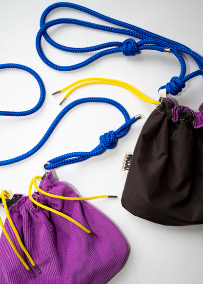 Mojo Bourse (velours violet & imperméable marron)