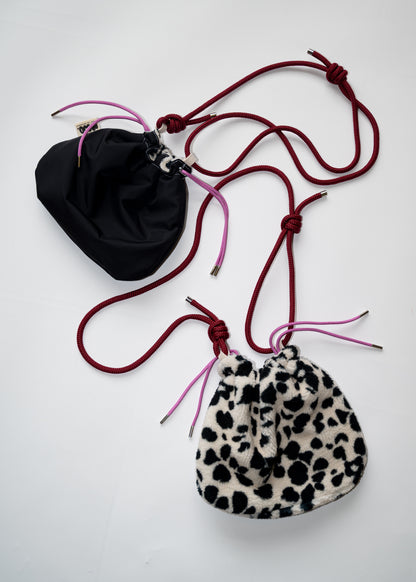 Mojo Bourse (polaire motif vache & imperméable noir)